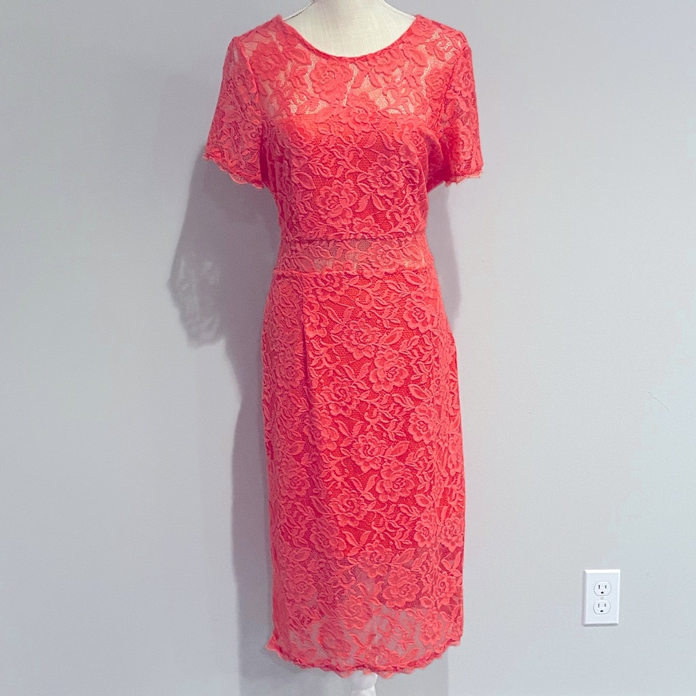 Lace midi dress